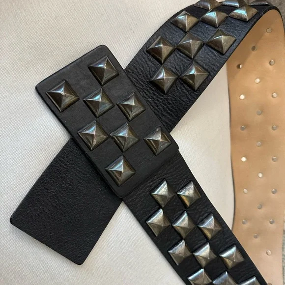 Carrie Bradshaw Rare Vintage Studded Belt - Picture 3 of 5